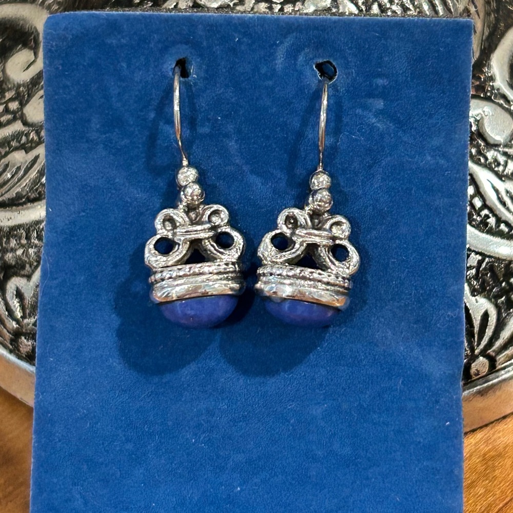 Sterling silver pierced earrings. Blue. Pretty design   non smoking home